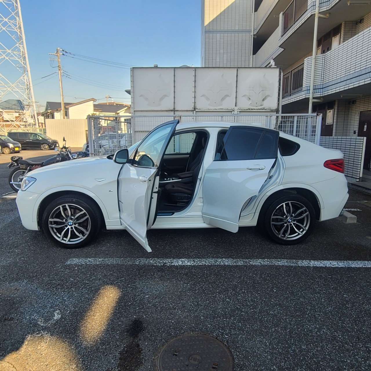 ＢＭＷ X4 ｘＤｒｉｖｅ2.8i　 Mスポーツ　4WD