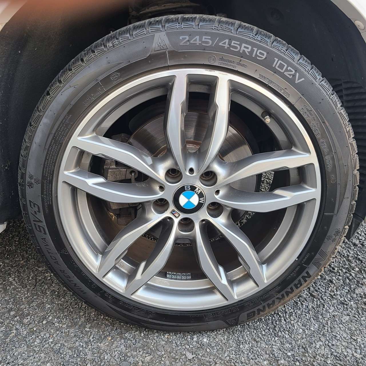 ＢＭＷ X4 ｘＤｒｉｖｅ2.8i　 Mスポーツ　4WD