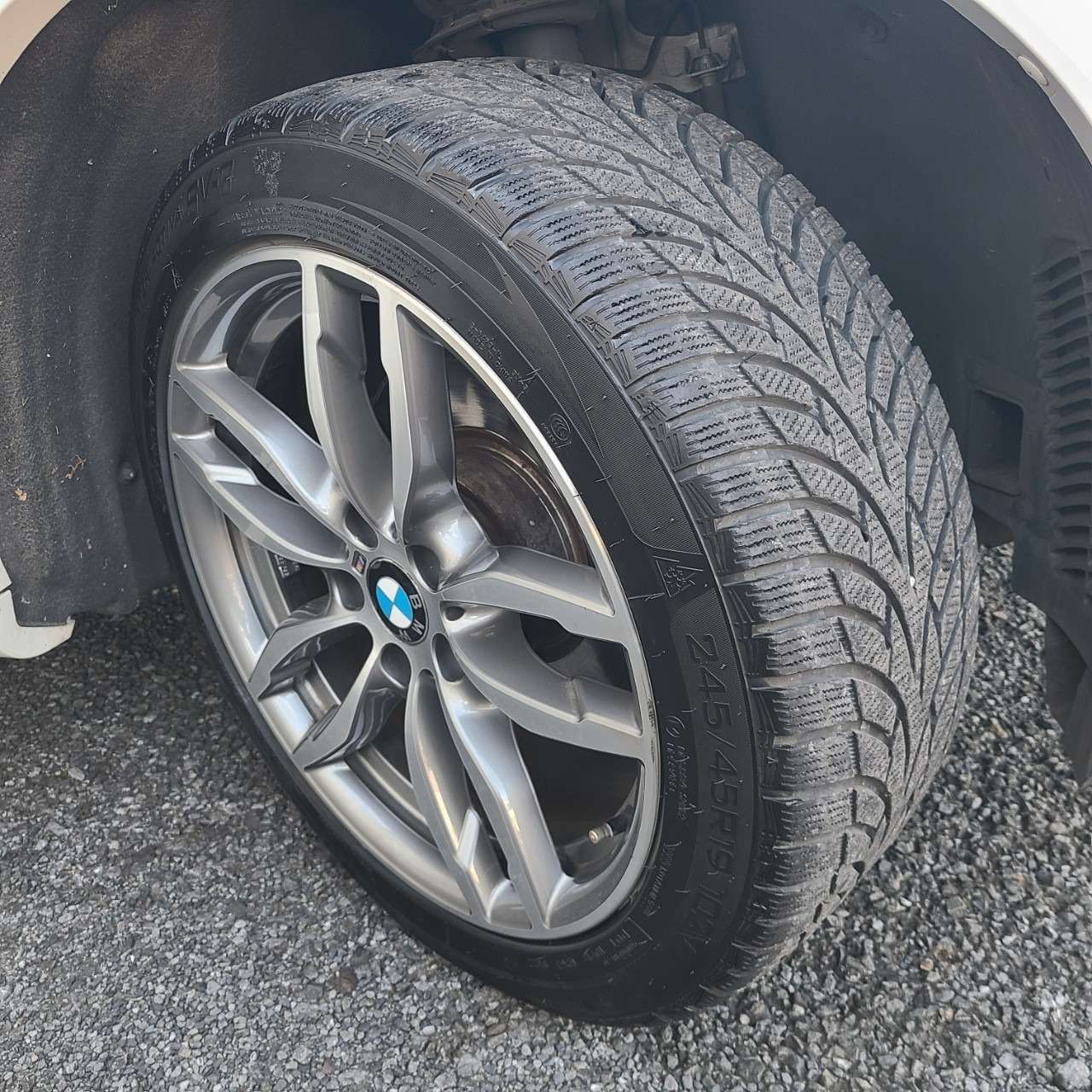 ＢＭＷ X4 ｘＤｒｉｖｅ2.8i　 Mスポーツ　4WD