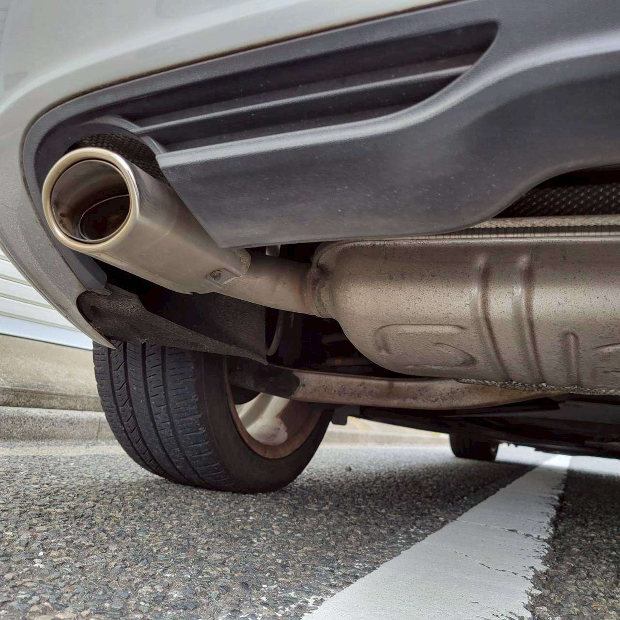 ベンツB180スポーツ　パノラマルーフ＆黒革スポーツシート