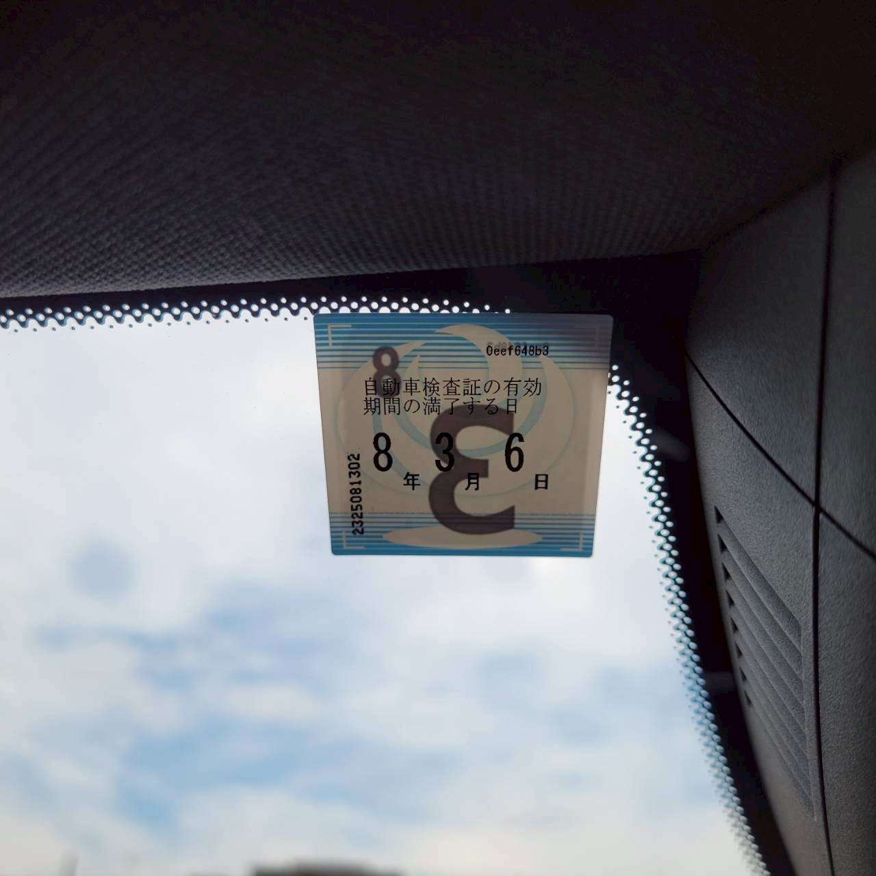 ベンツB180スポーツ　パノラマルーフ＆黒革スポーツシート