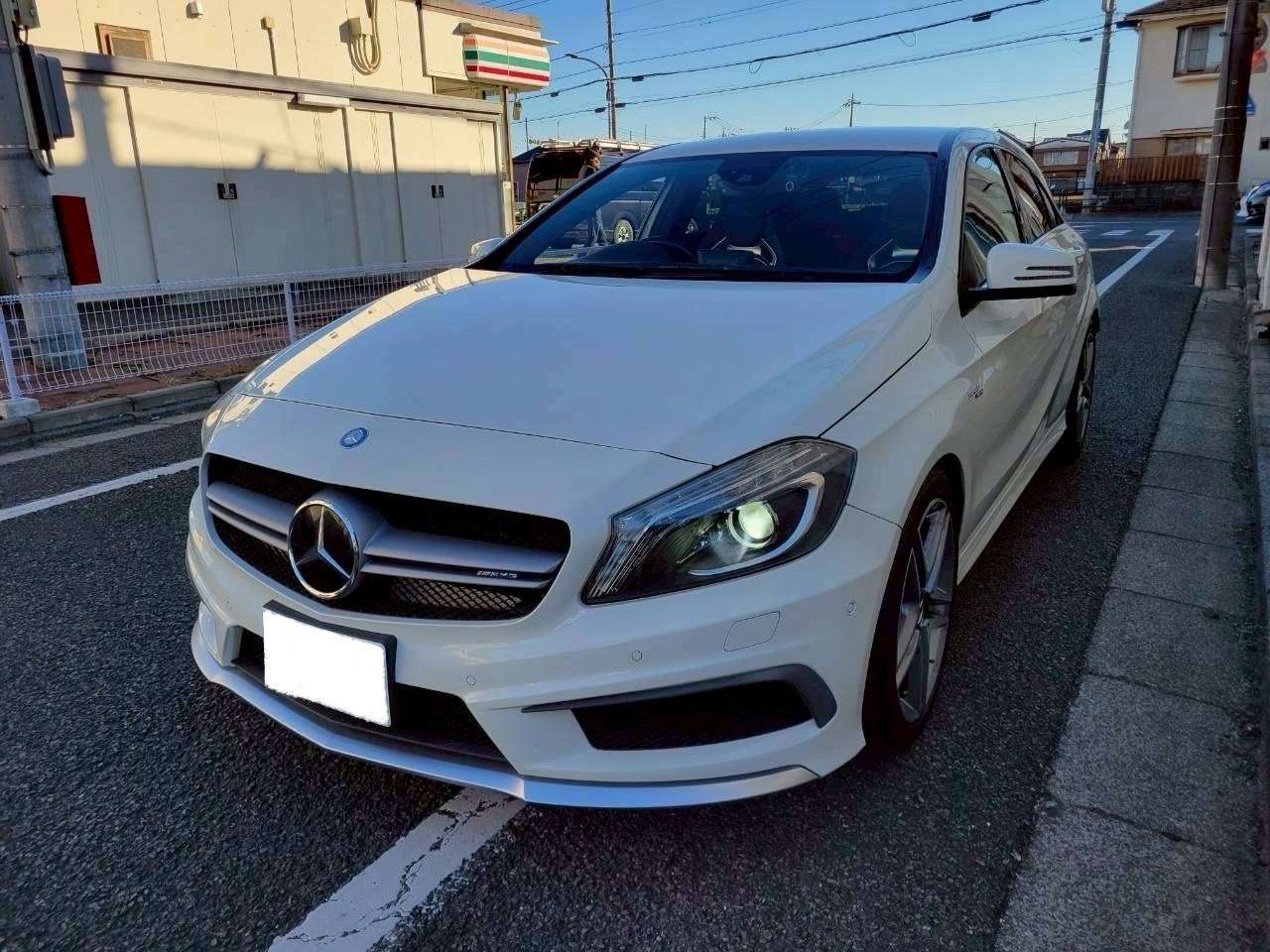 ベンツA45AMG   4WD ホワイト