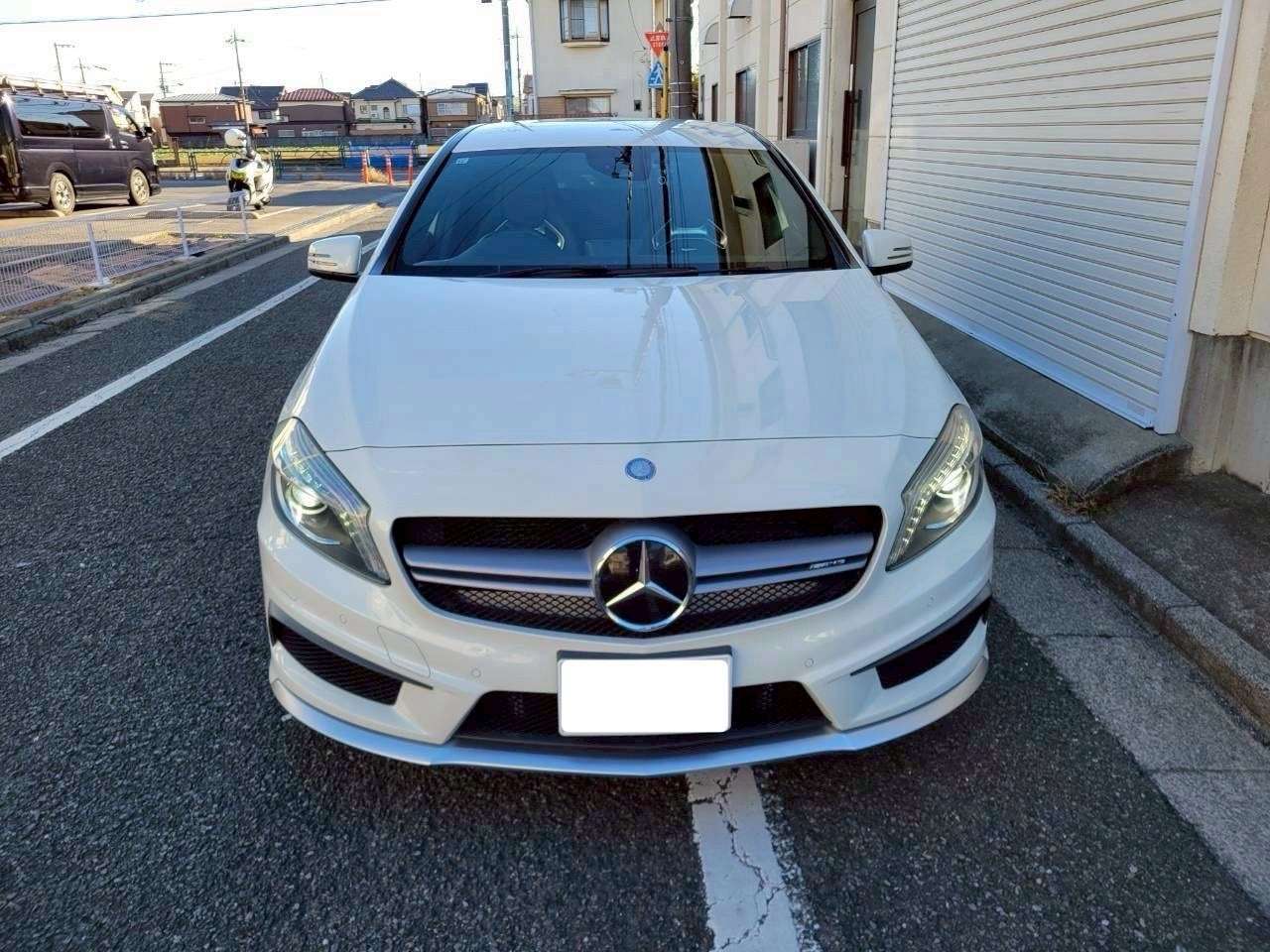 ベンツA45AMG   4WD ホワイト