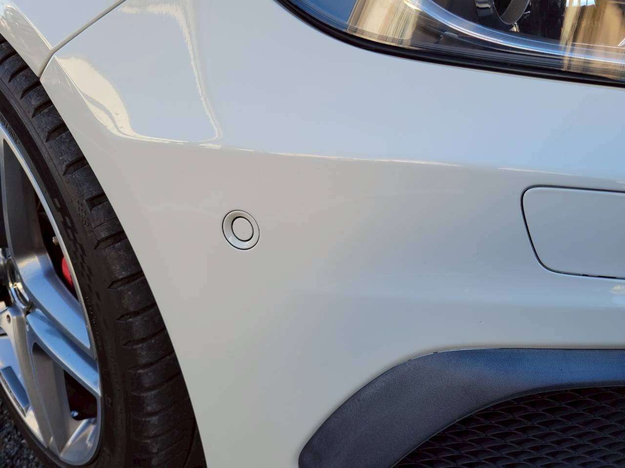 ベンツA45AMG   4WD ホワイト