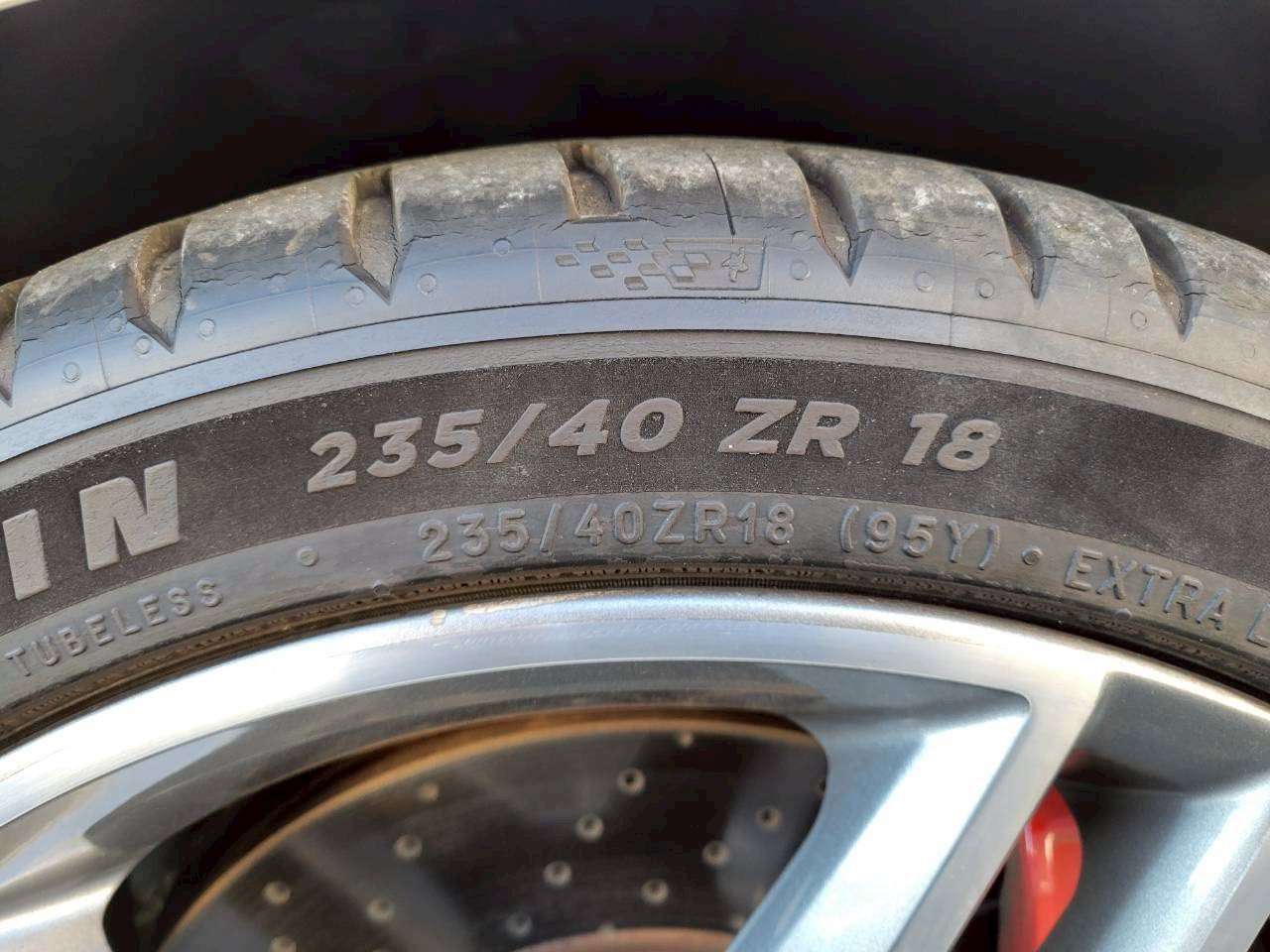 ベンツA45AMG   4WD ホワイト