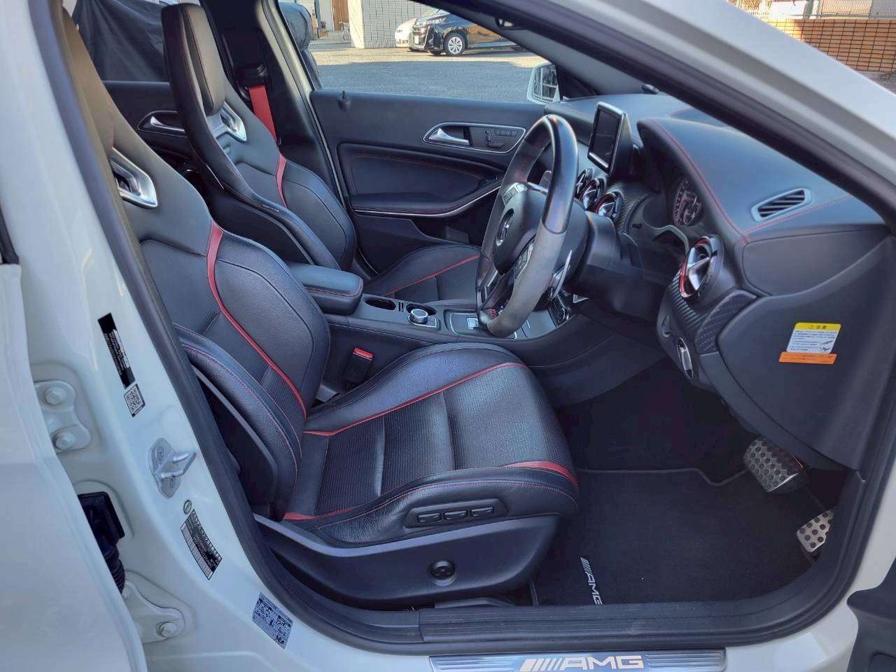 ベンツA45AMG   4WD ホワイト