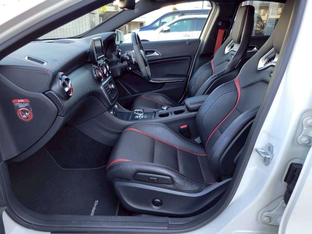 ベンツA45AMG   4WD ホワイト