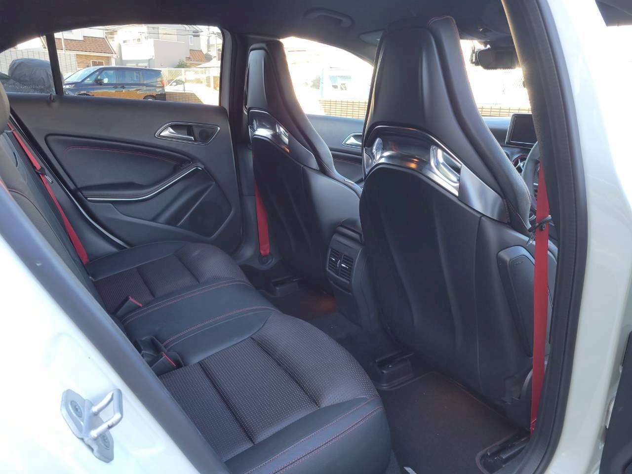 ベンツA45AMG   4WD ホワイト