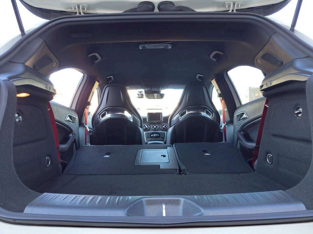 ベンツA45AMG   4WD ホワイト