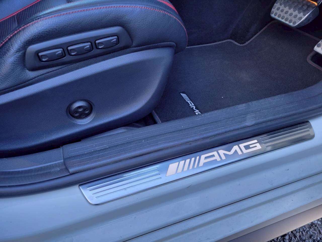 ベンツA45AMG   4WD ホワイト