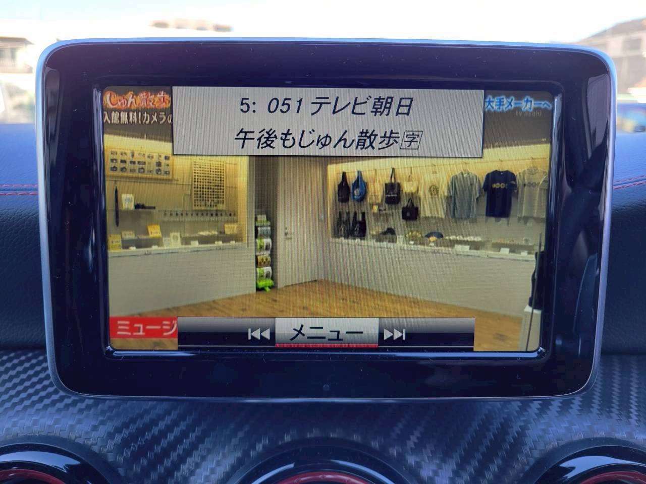 ベンツA45AMG   4WD ホワイト