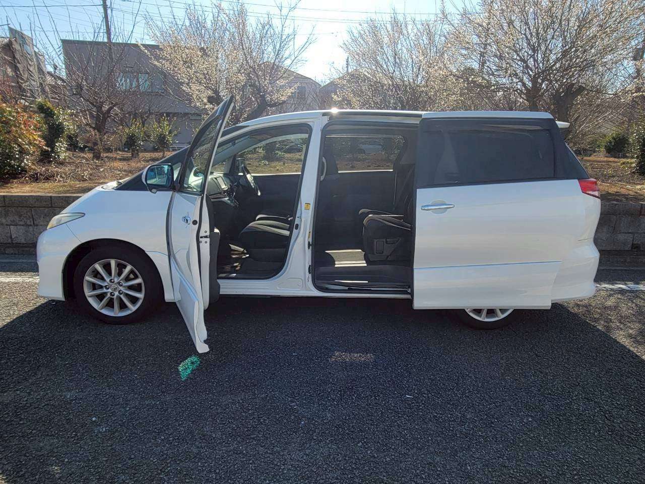 エスティマ　２．４アエラス 中期モデル