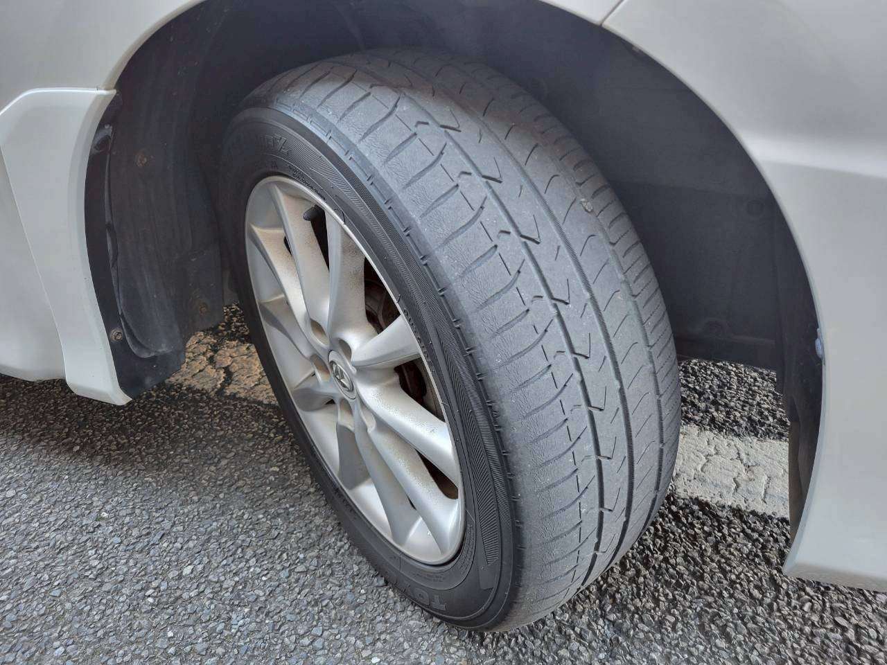 エスティマ　２．４アエラス 中期モデル