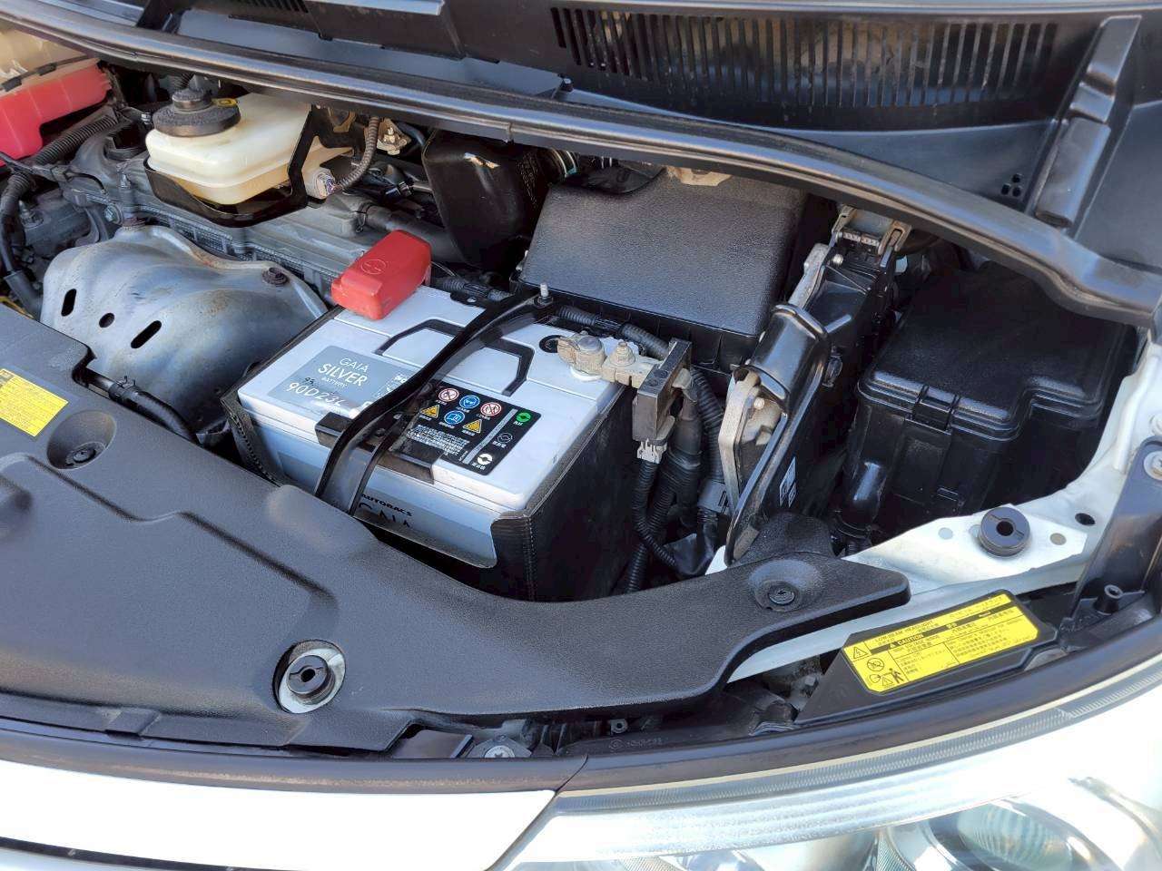 エスティマ　２．４アエラス 中期モデル