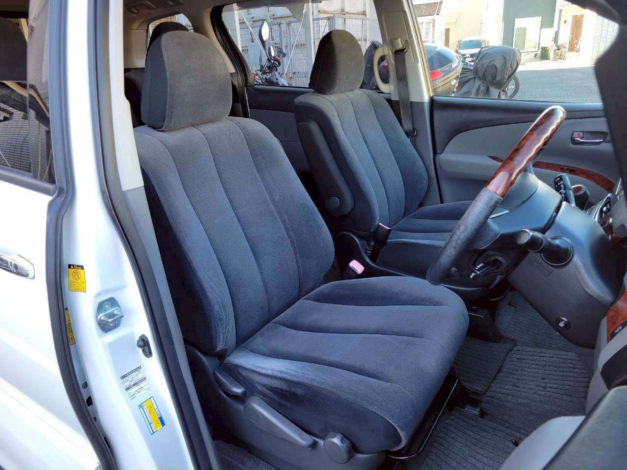 エスティマ　２．４アエラス 中期モデル