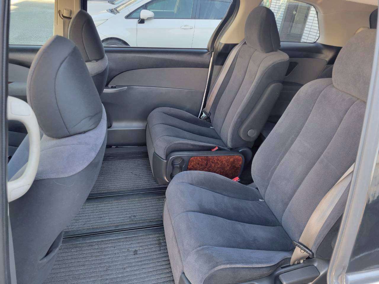 エスティマ　２．４アエラス 中期モデル