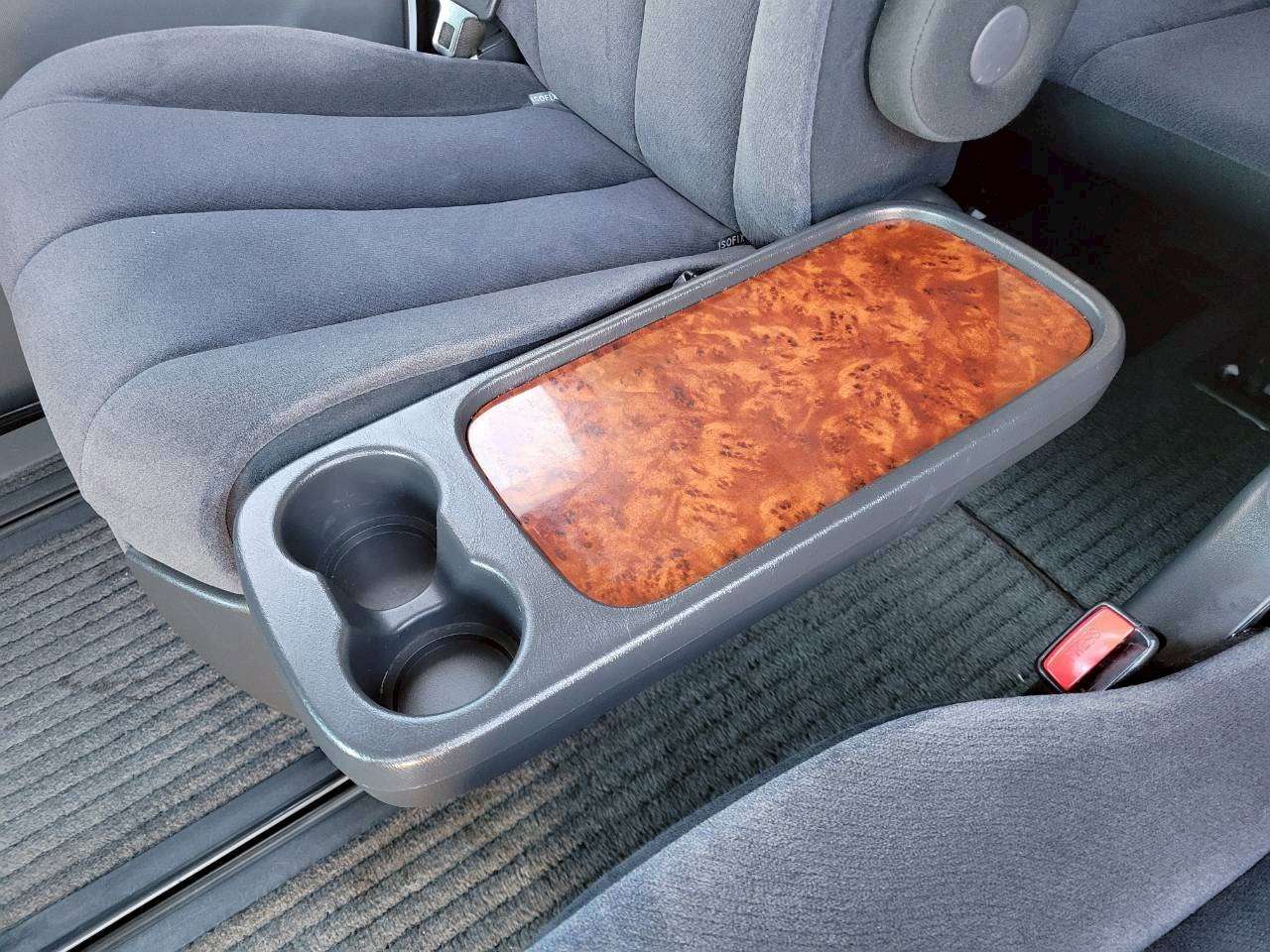 エスティマ　２．４アエラス 中期モデル