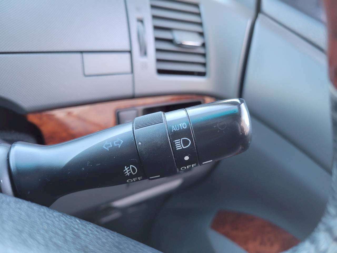 エスティマ　２．４アエラス 中期モデル