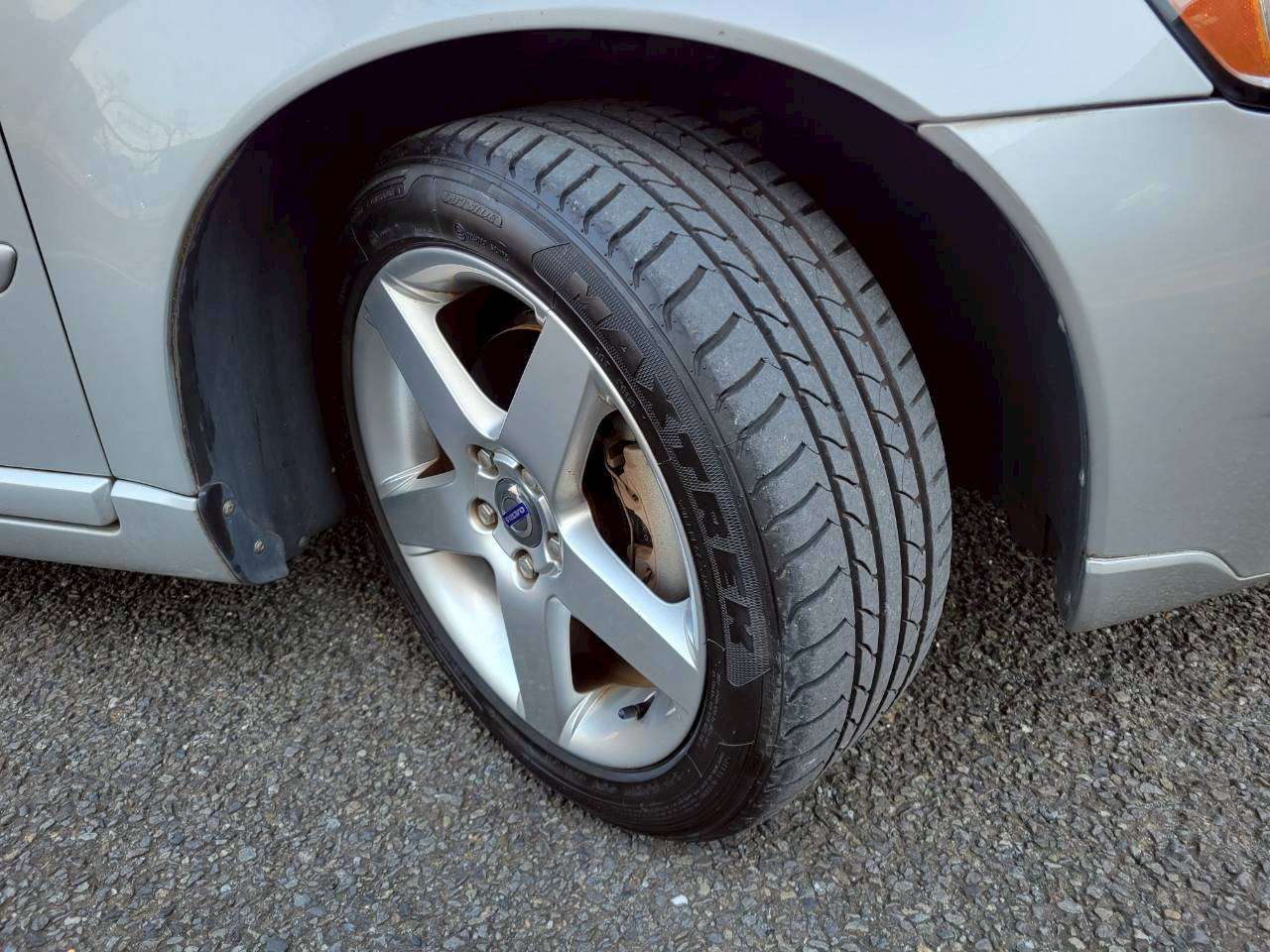 ボルボV50　2.0クラシック　特別仕様車