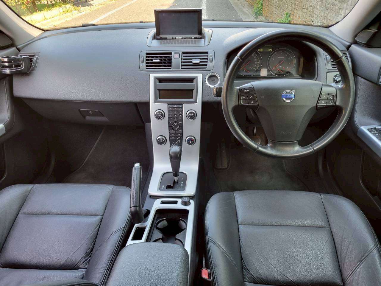 ボルボV50　2.0クラシック　特別仕様車