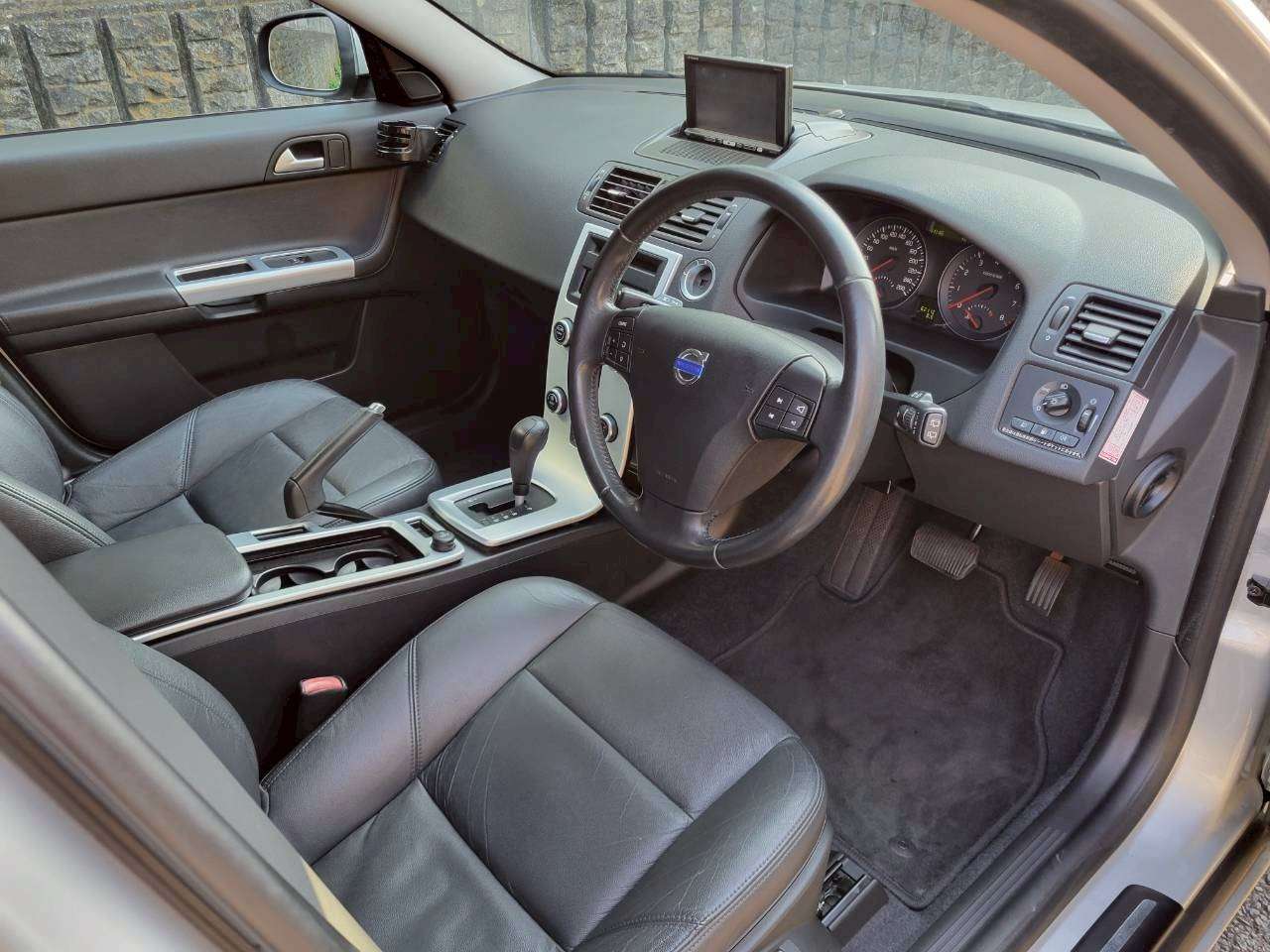 ボルボV50　2.0クラシック　特別仕様車