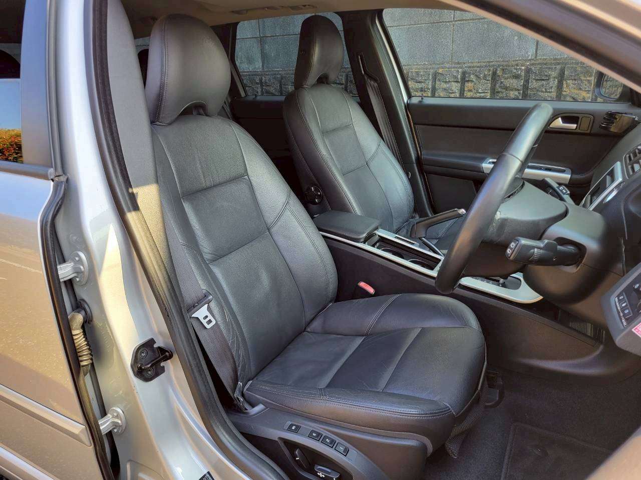 ボルボV50　2.0クラシック　特別仕様車