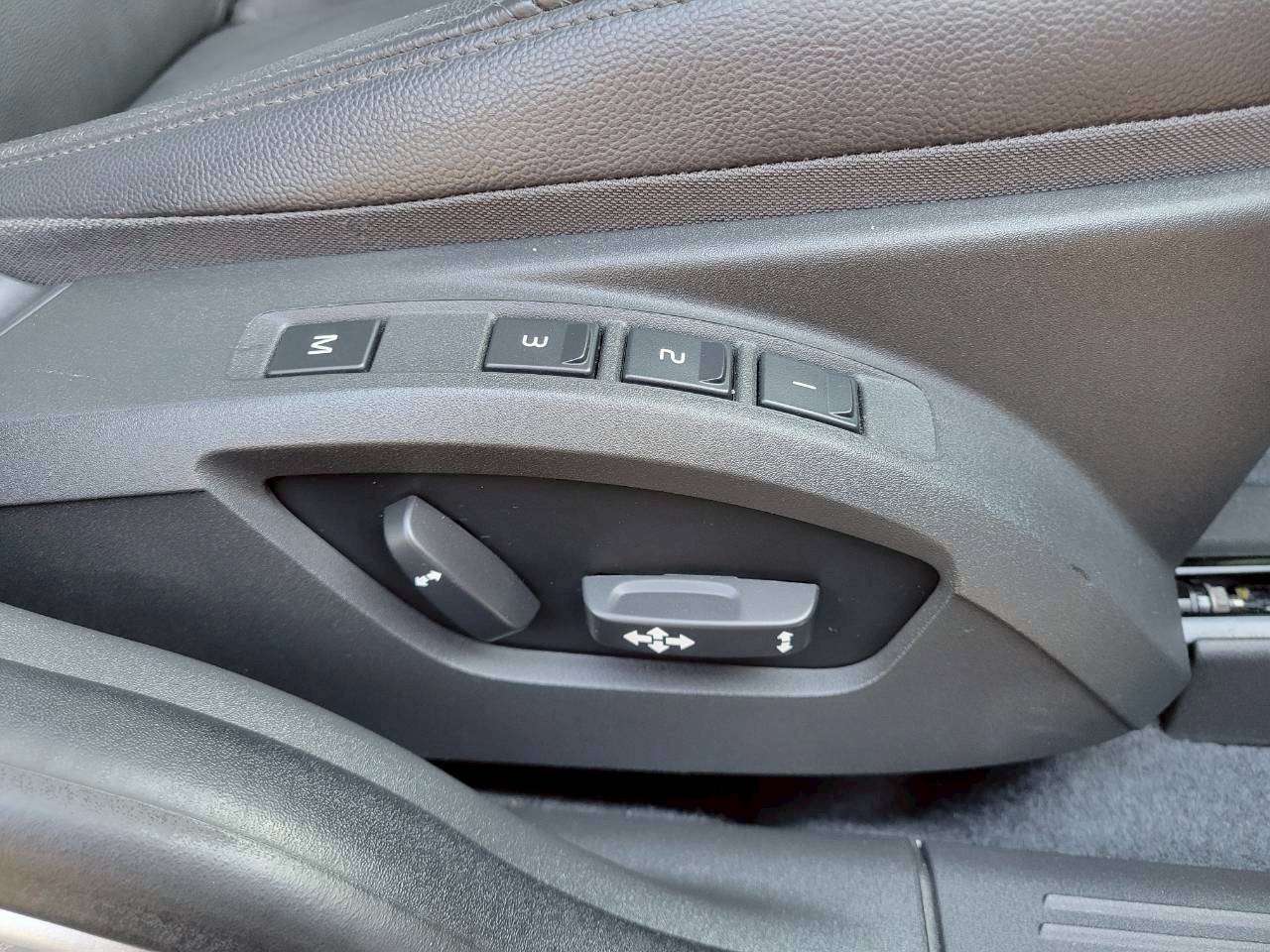 ボルボV50　2.0クラシック　特別仕様車