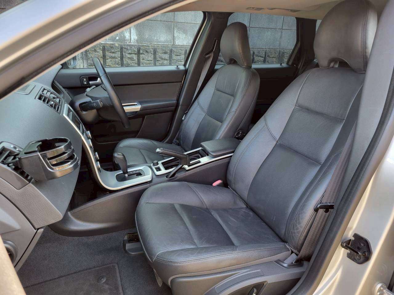 ボルボV50　2.0クラシック　特別仕様車