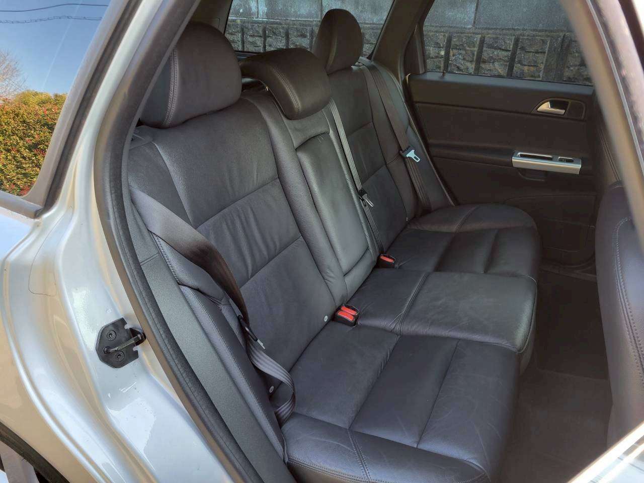 ボルボV50　2.0クラシック　特別仕様車