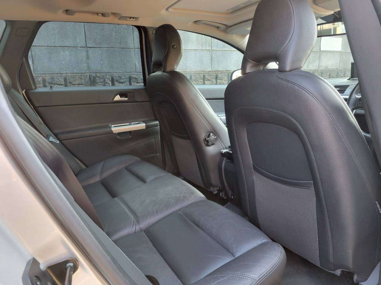 ボルボV50　2.0クラシック　特別仕様車