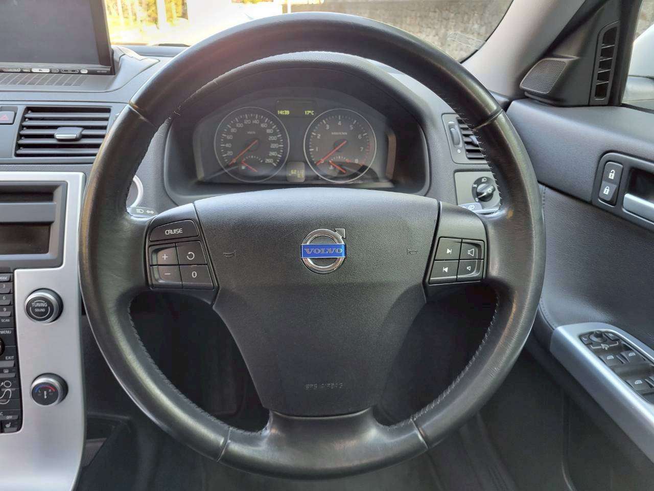 ボルボV50　2.0クラシック　特別仕様車