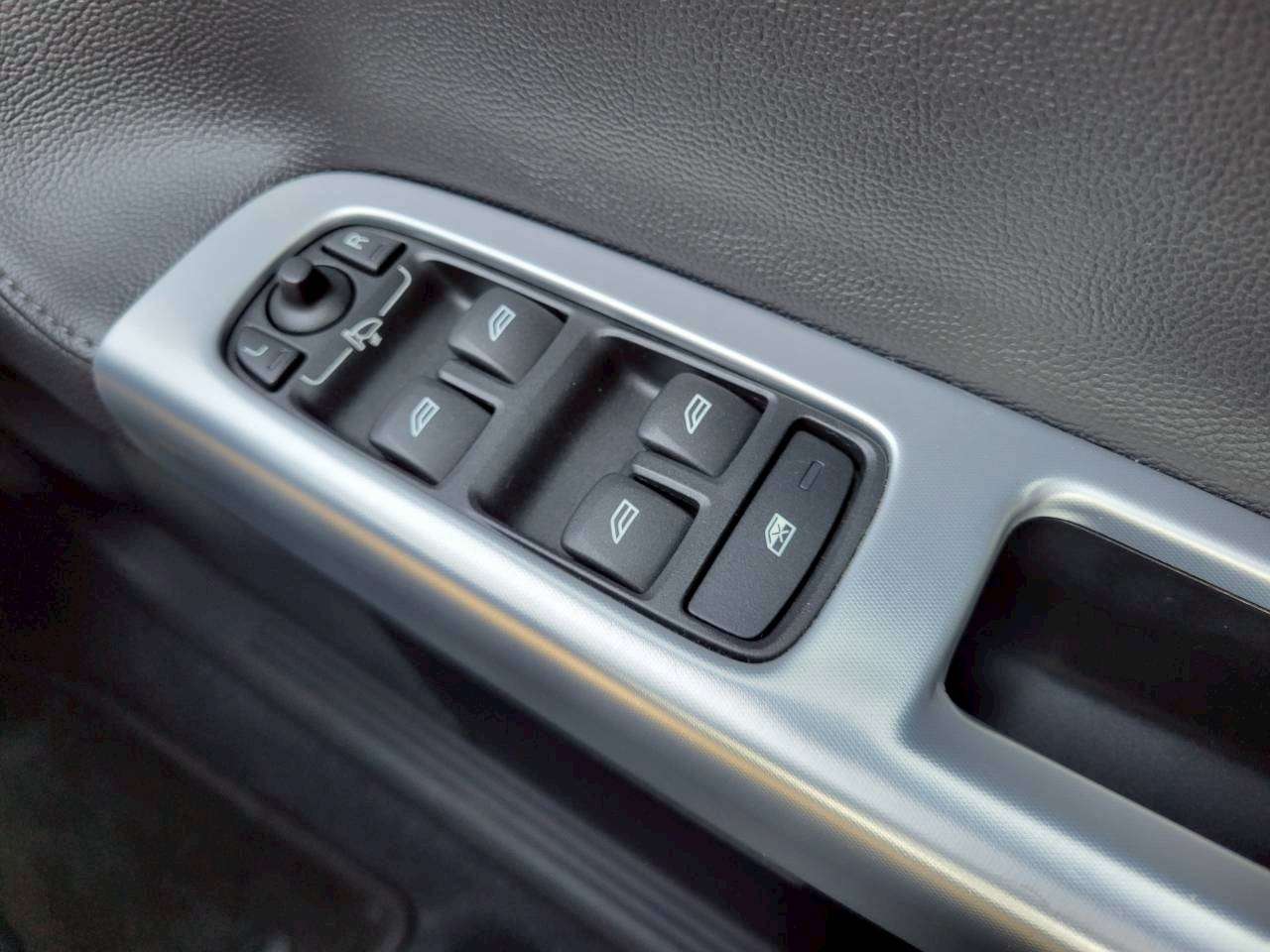 ボルボV50　2.0クラシック　特別仕様車