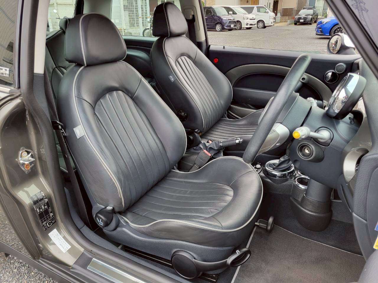 ＢＭＷミニ パークレーン（特別仕様車）21000キロ