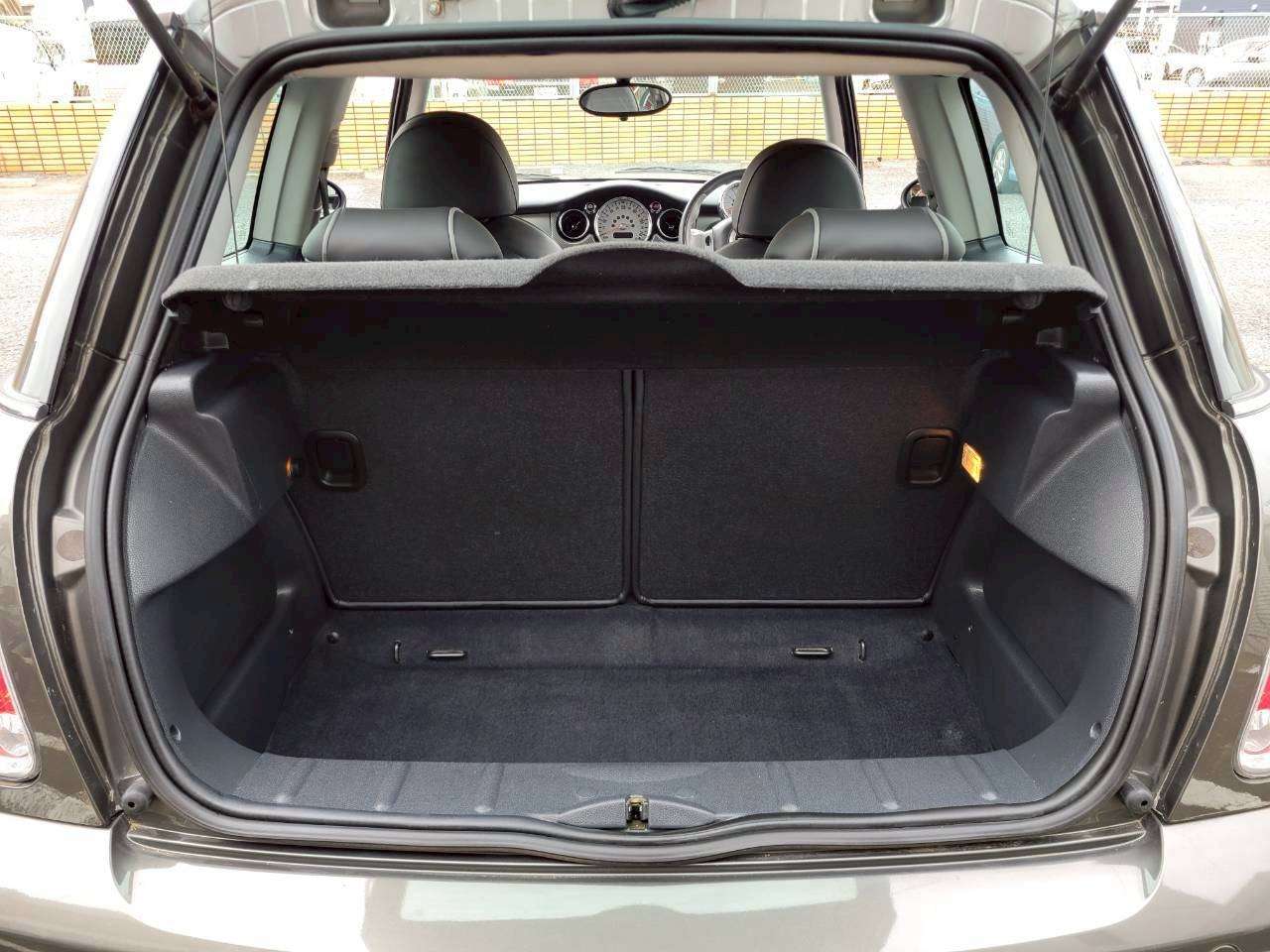 ＢＭＷミニ パークレーン（特別仕様車）21000キロ