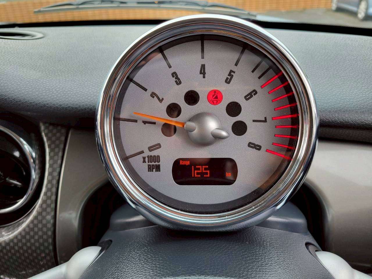 ＢＭＷミニ パークレーン（特別仕様車）21000キロ