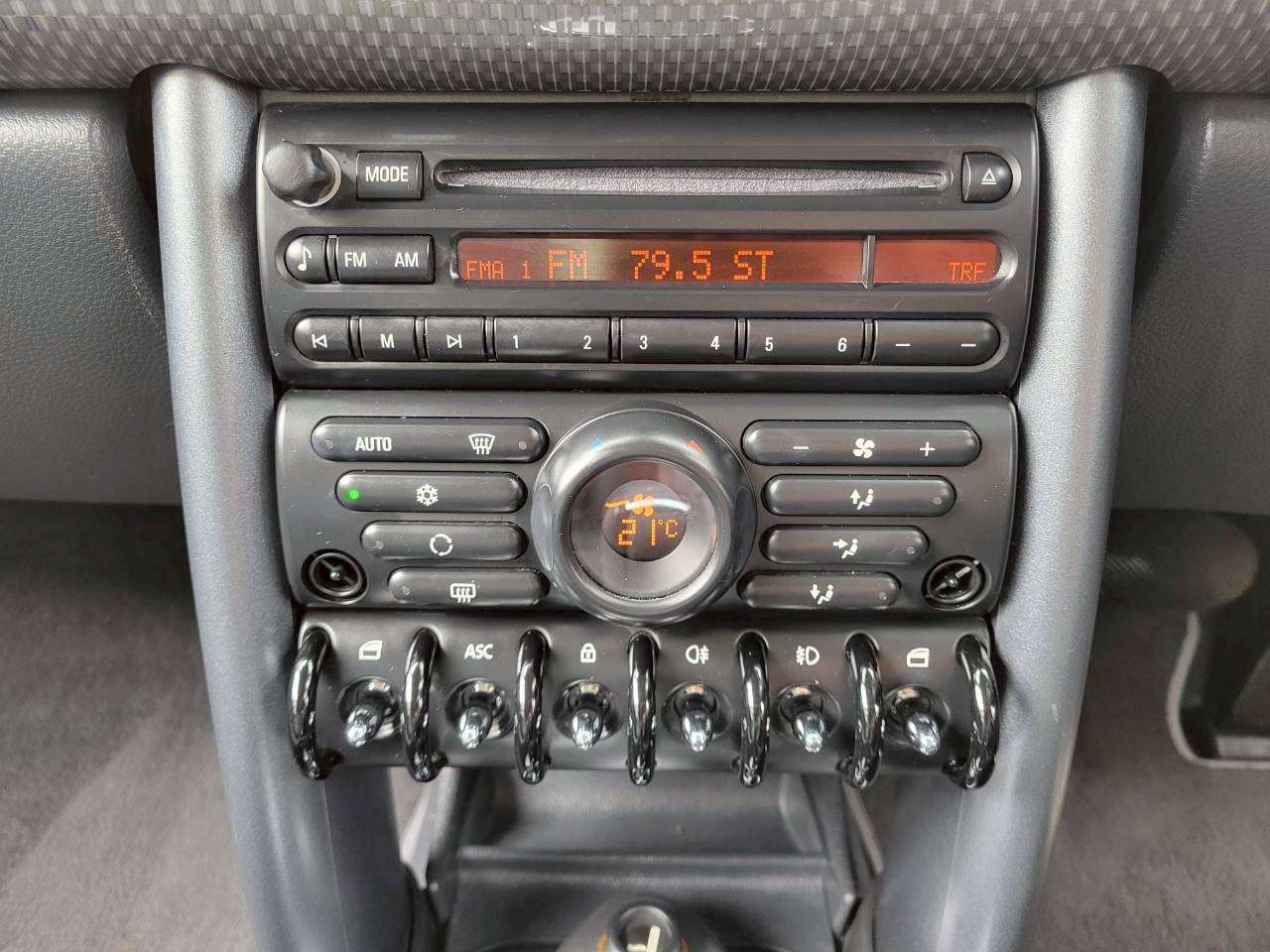 ＢＭＷミニ パークレーン（特別仕様車）21000キロ