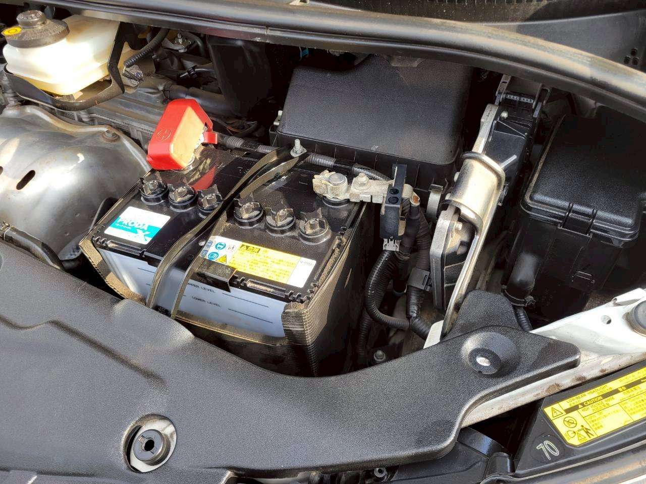 エスティマ　２．４アエラス 中期モデル　Wムーンルーフ