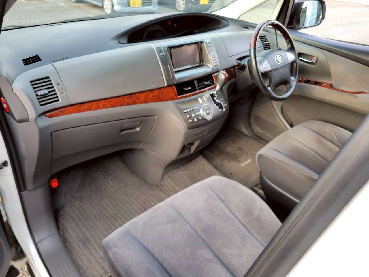 エスティマ　２．４アエラス 中期モデル　Wムーンルーフ