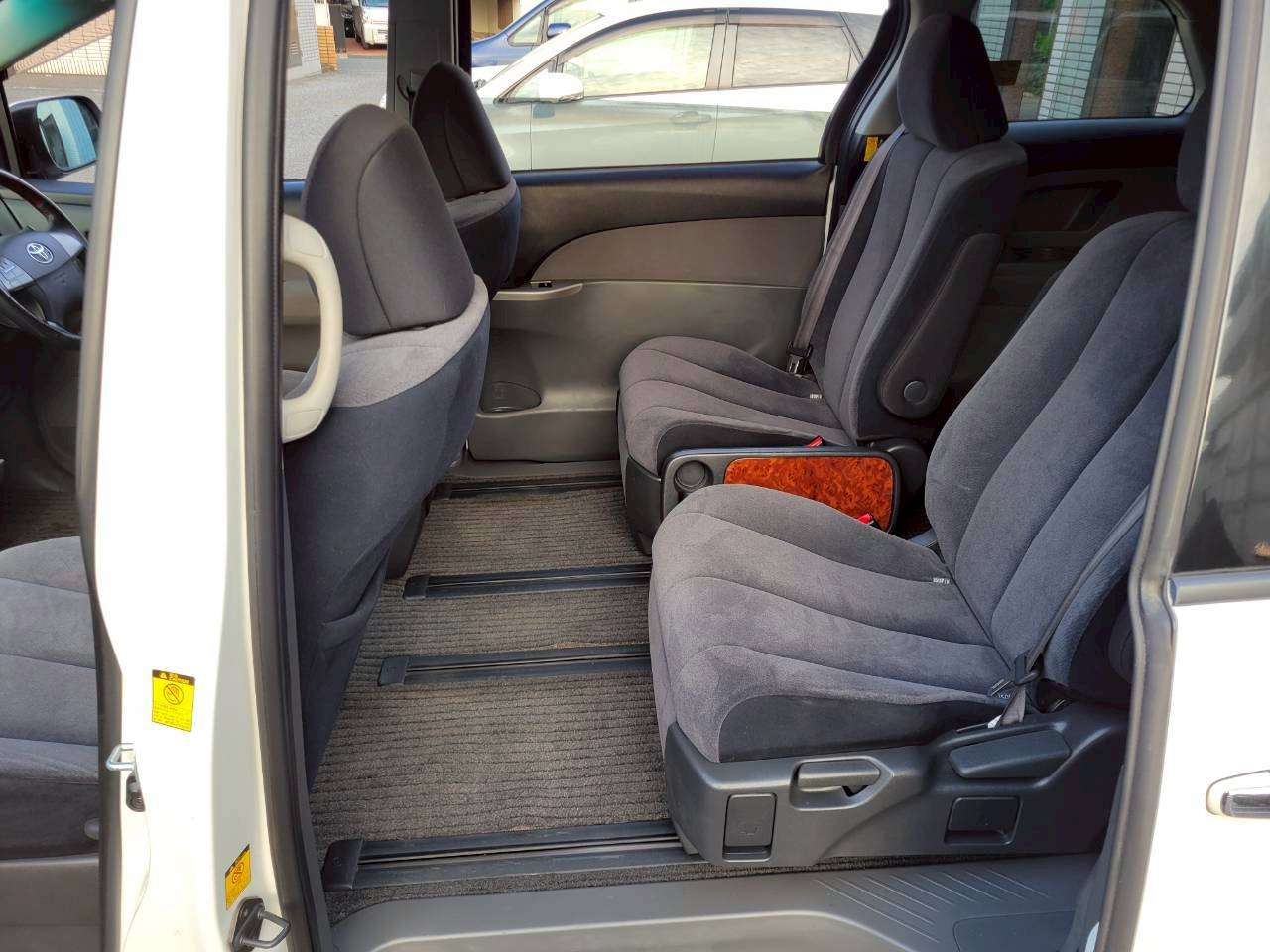 エスティマ　２．４アエラス 中期モデル　Wムーンルーフ