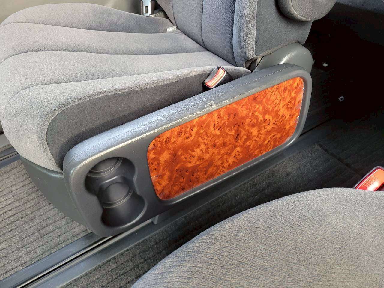 エスティマ　２．４アエラス 中期モデル　Wムーンルーフ