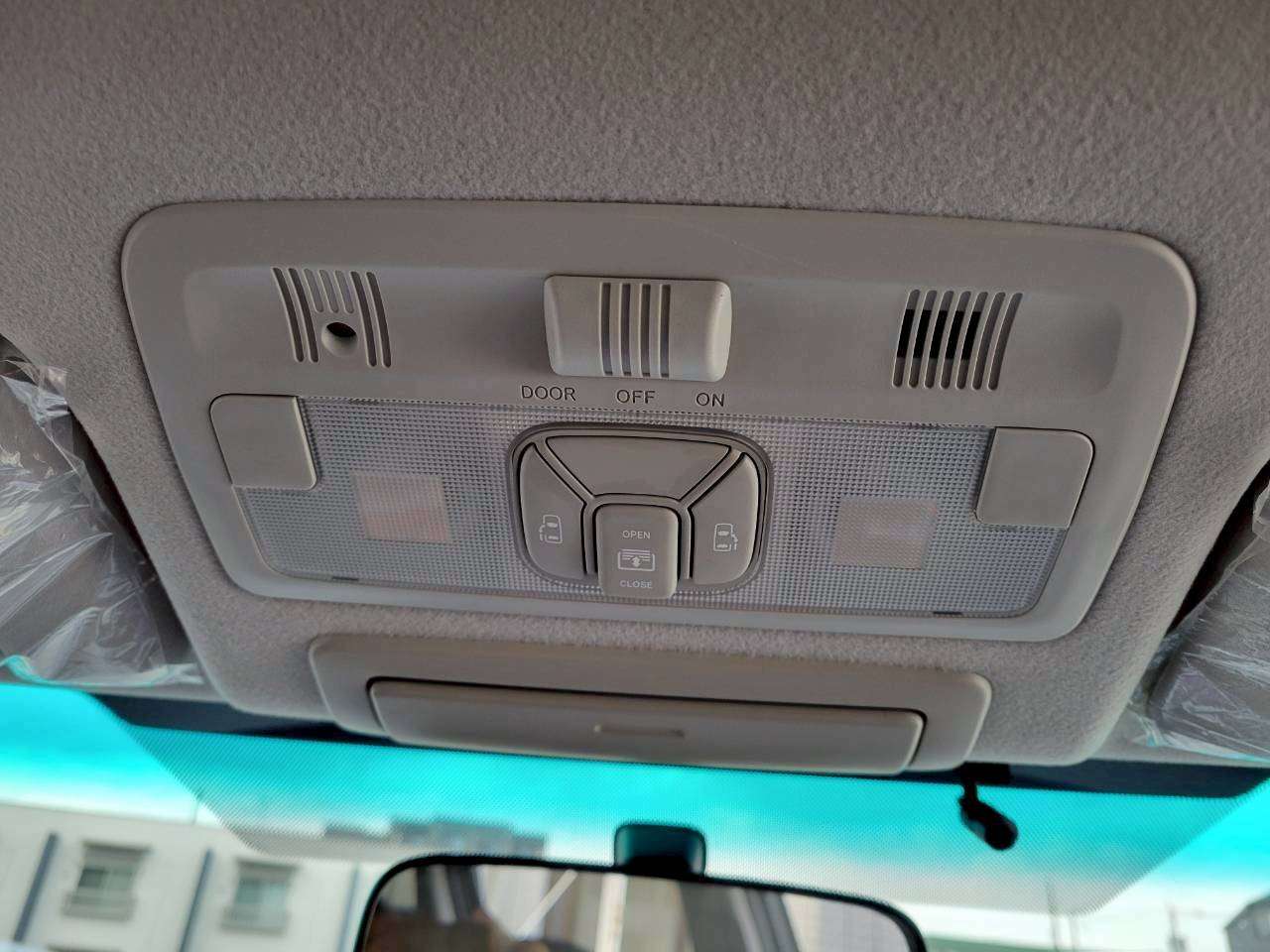 エスティマ　２．４アエラス 中期モデル　Wムーンルーフ