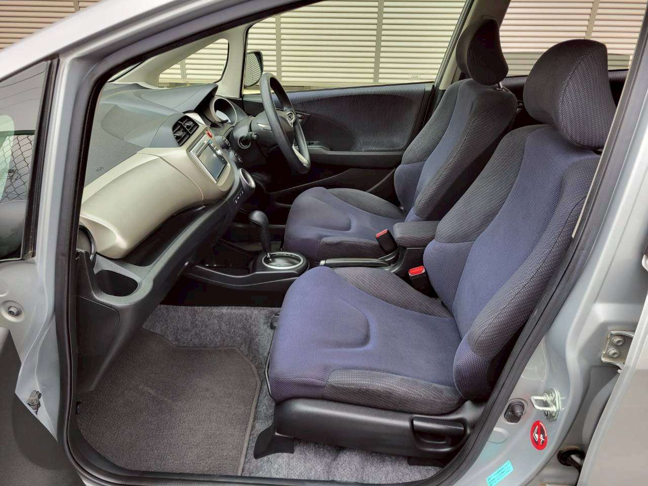 フィット　ハイブリッド　