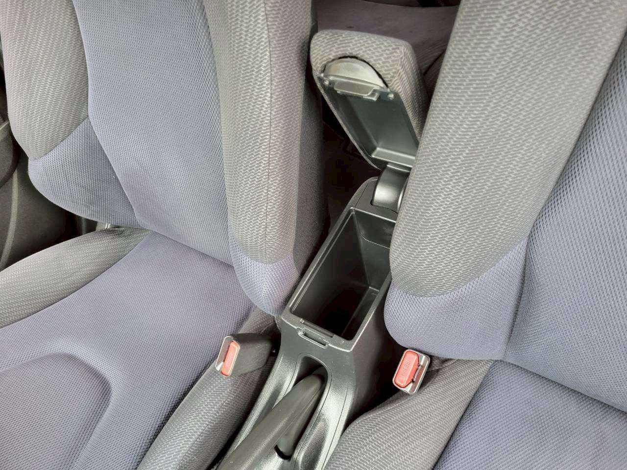 フィット　ハイブリッド　