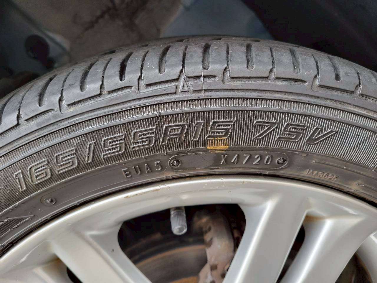 片方ずつ可変式です