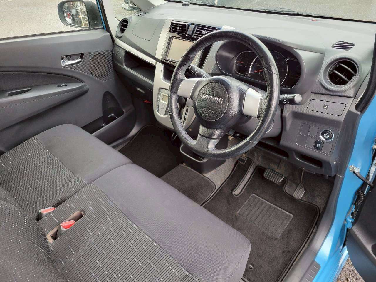 デュアルオートエアコン