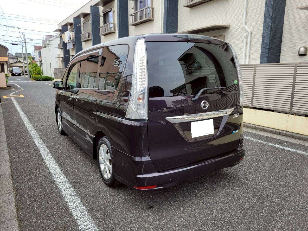 セレナ　ハイウェイスターS　ハイブリッドVセレクション
