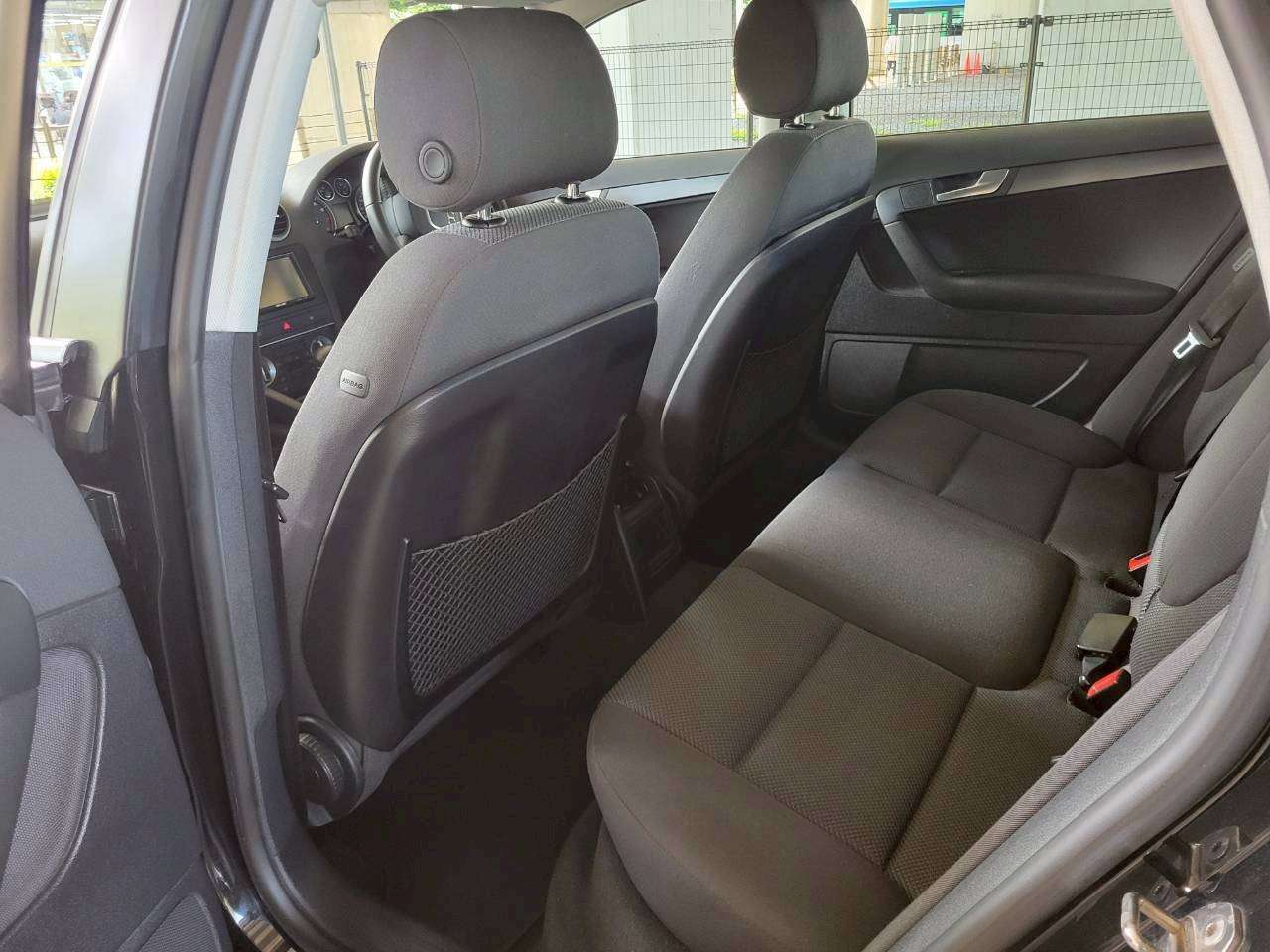 アウディA3　1.4TFSI　
