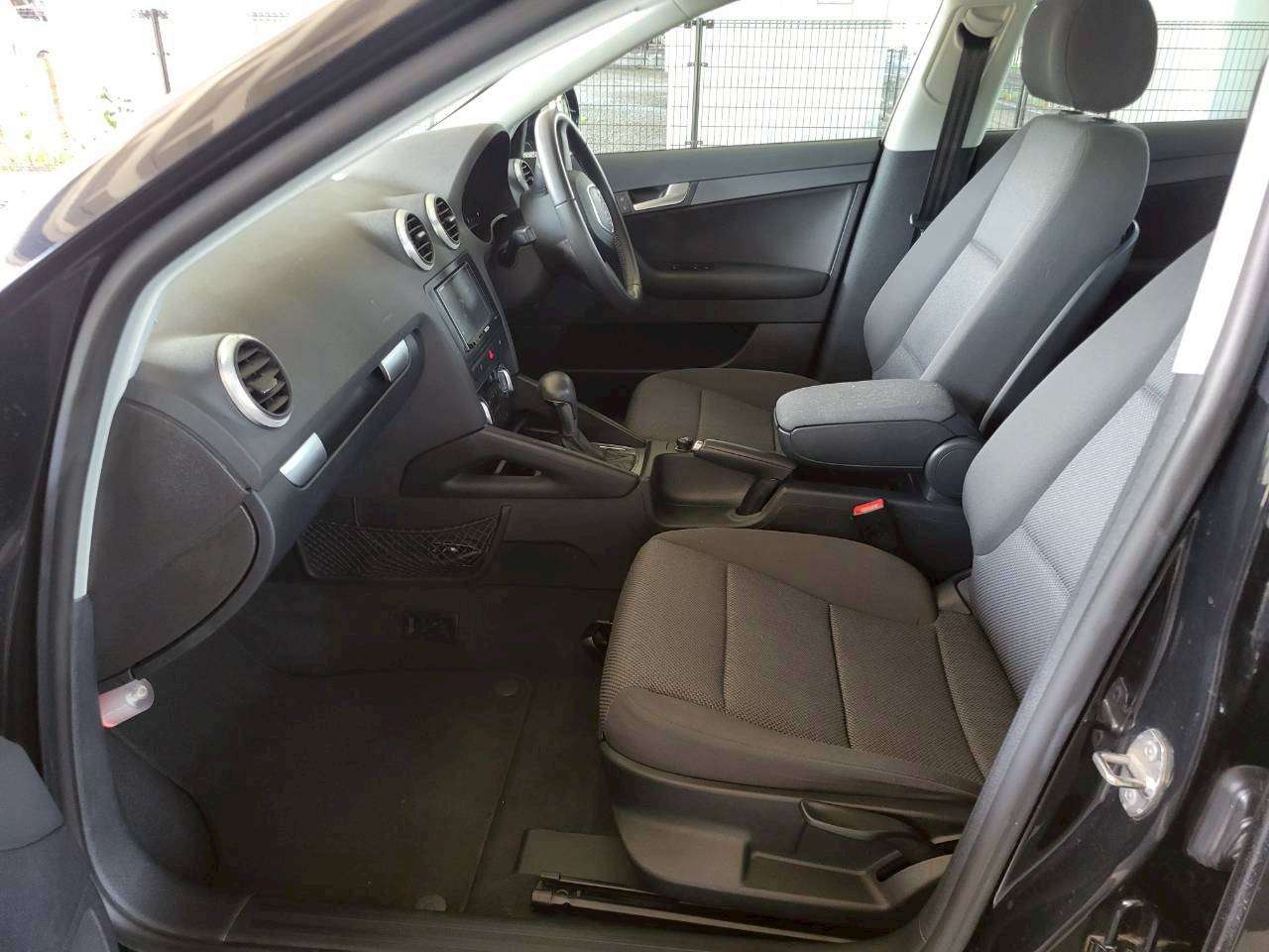 アウディA3　1.4TFSI　