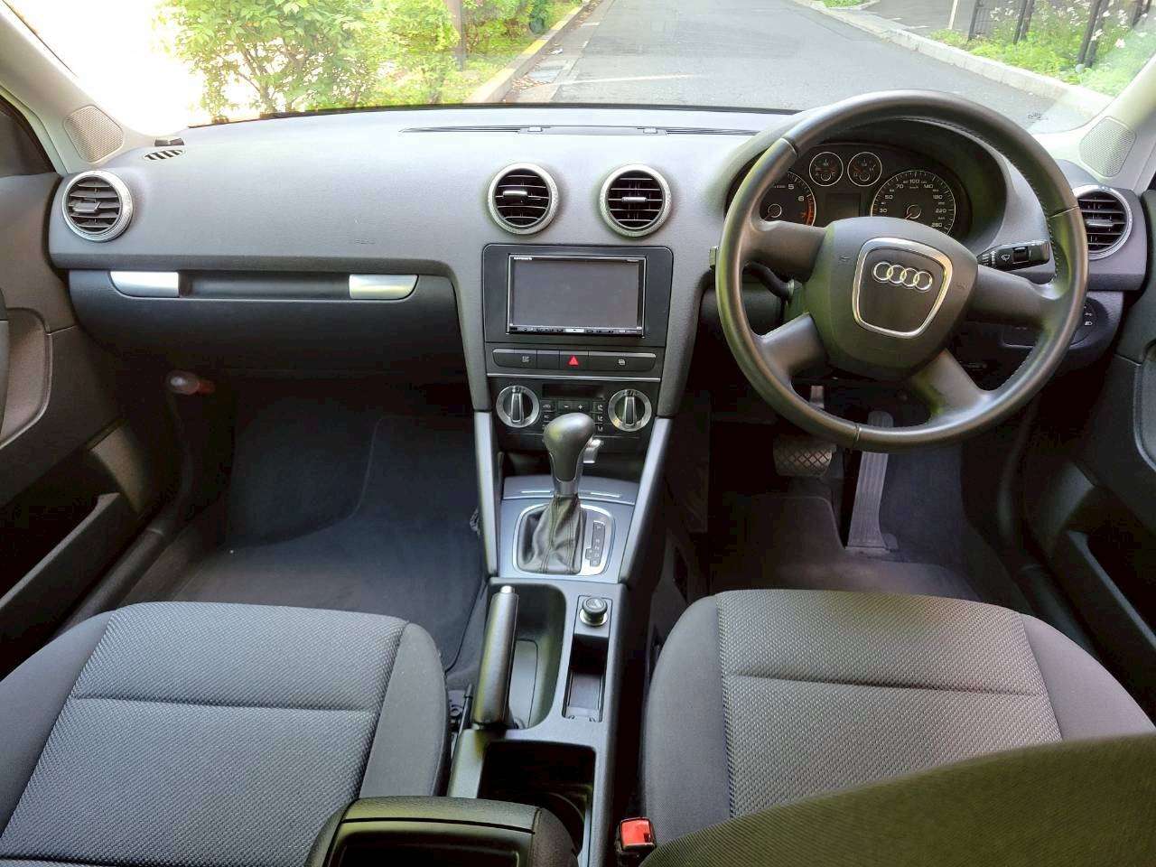 アウディA3　1.4TFSI　