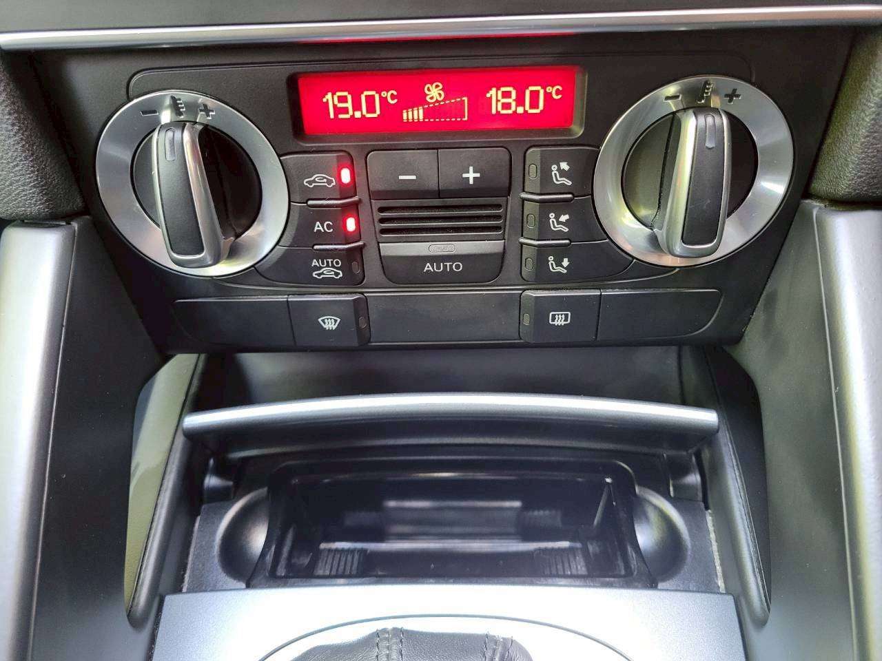 アウディA3　1.4TFSI　